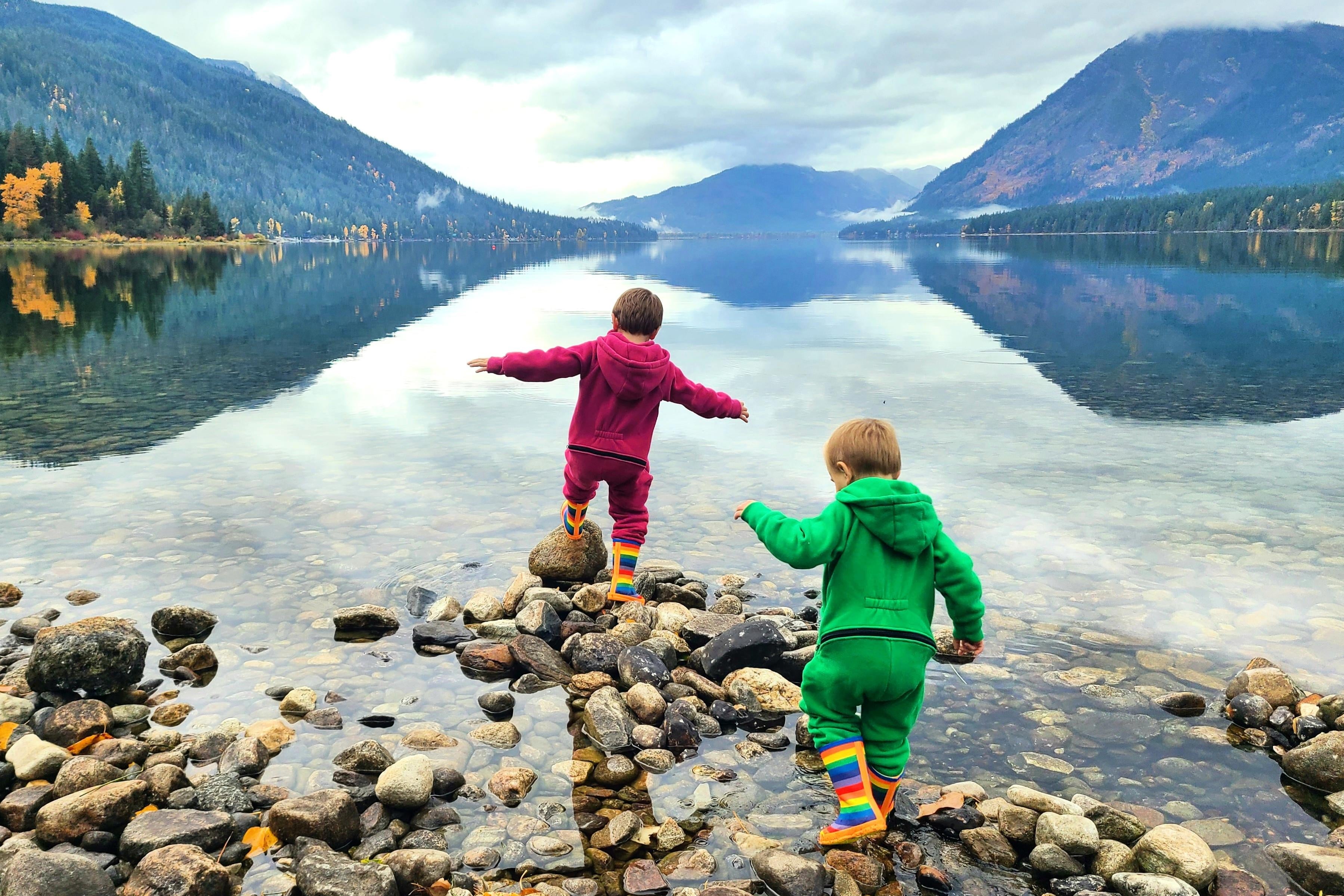 Load video: Video description